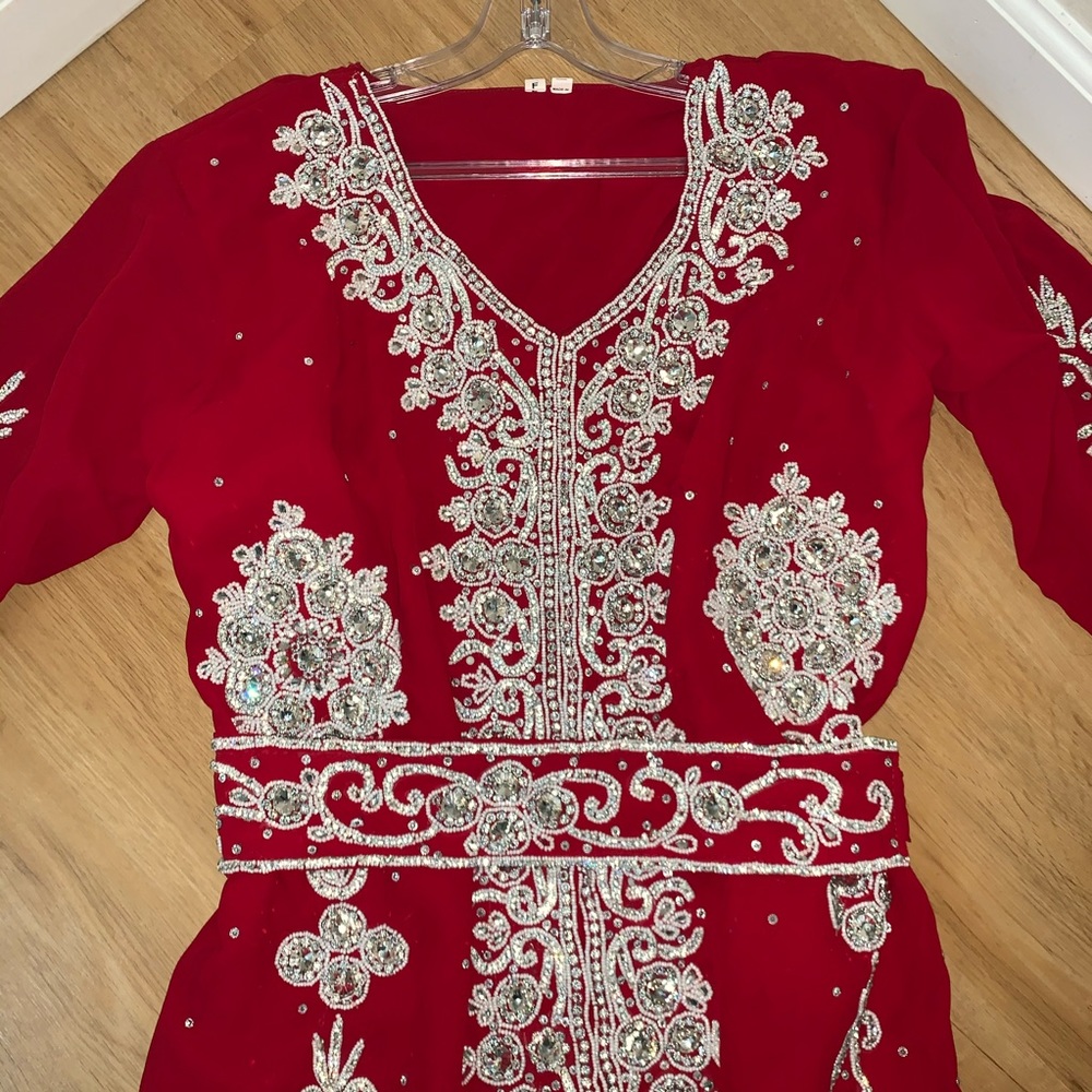 Red Kaftan